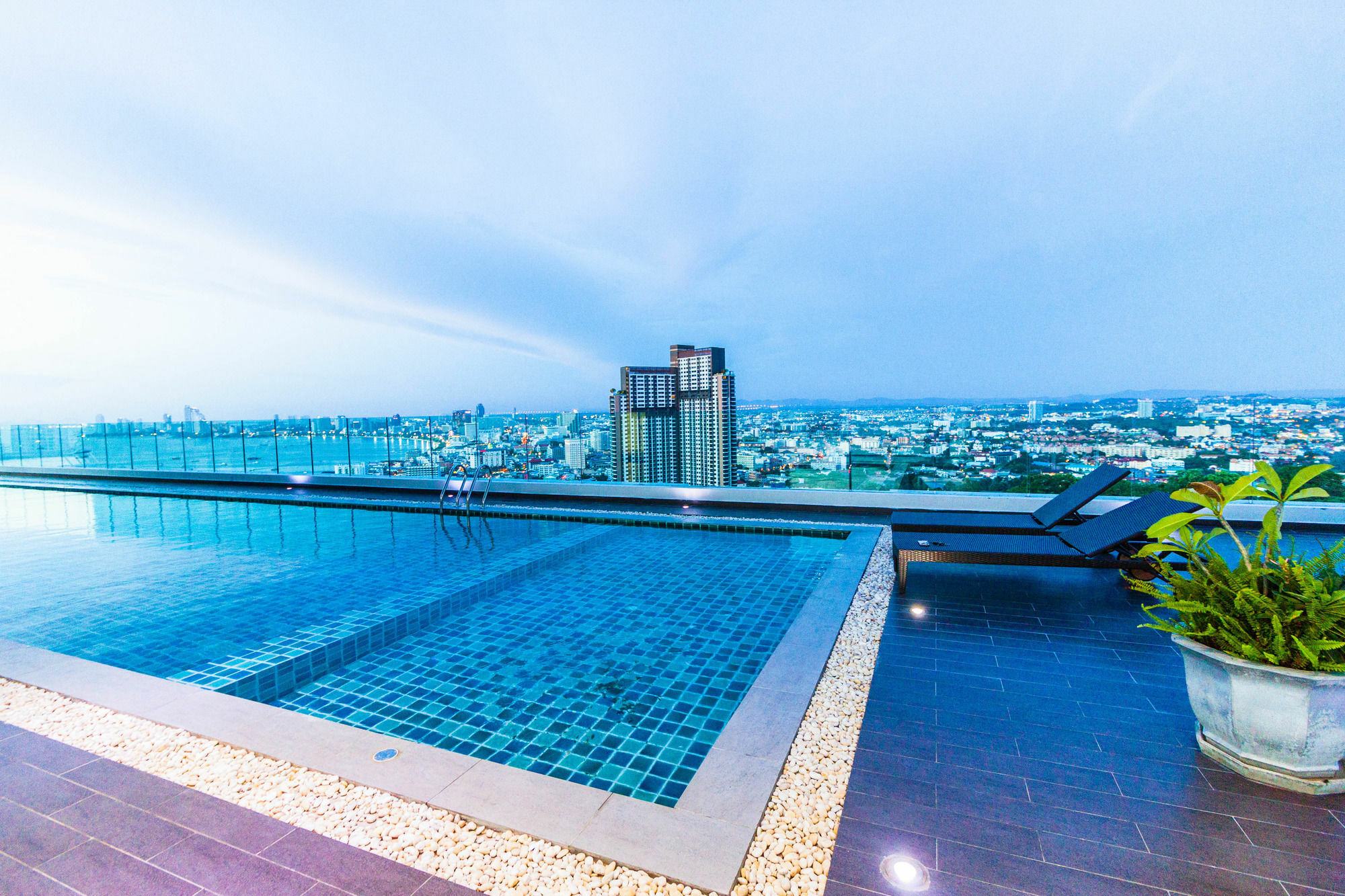 Vision Pratumnak By Pattaya Sunny Rentals Zewnętrze zdjęcie